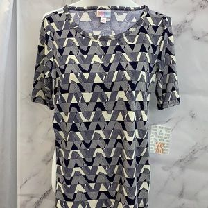 NWT- Lularoe Women’s Top